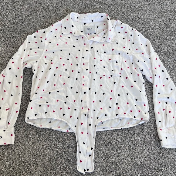 Women’s Rails Val Crush Button Down Front Tie Hearts Rayon Collared Shirt $158 M - Picture 3 of 11